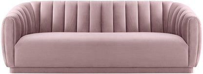 Divano in velluto blush Arnold