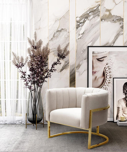 Sedia Magna Spotted Cream con base dorata