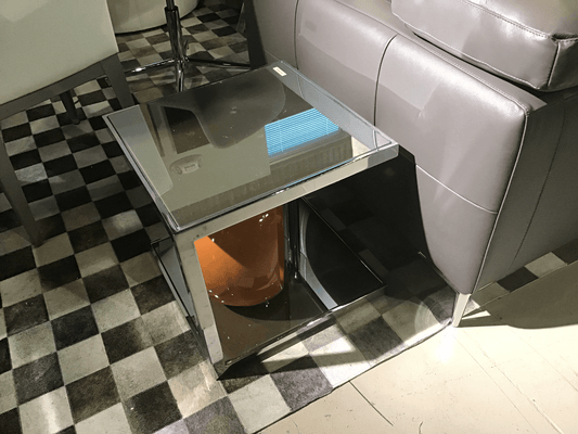 Tavolino quadrato con specchio e cromo