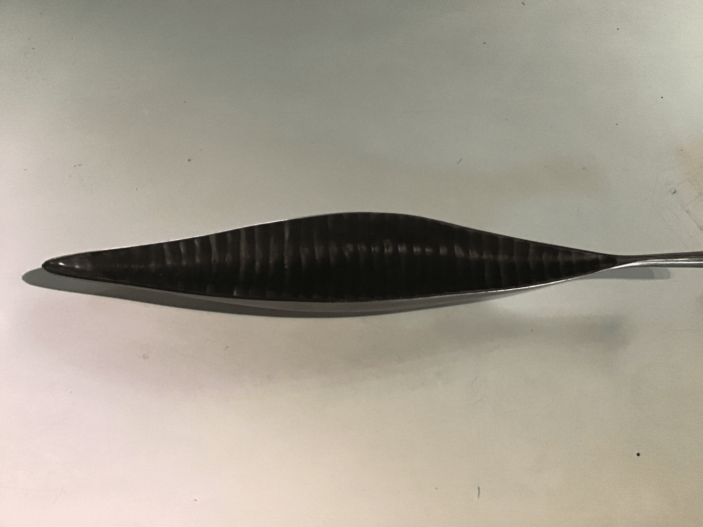 Vassoio a forma di foglia, argento