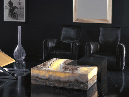 Tavolino da caffè Box Stone con luce in onice imperiale